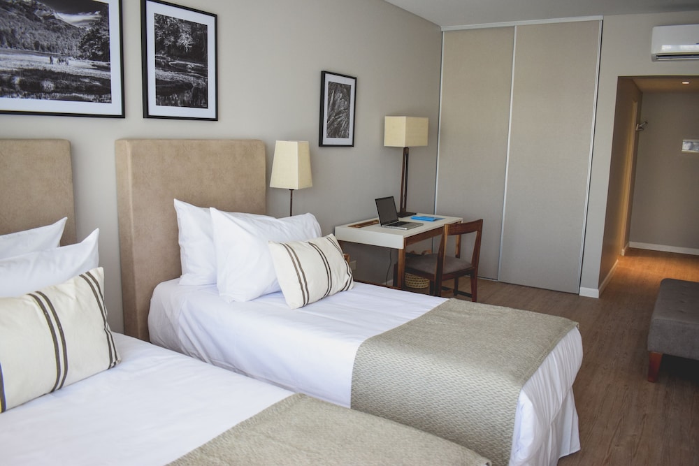 Superior Double or Twin Room photo 3