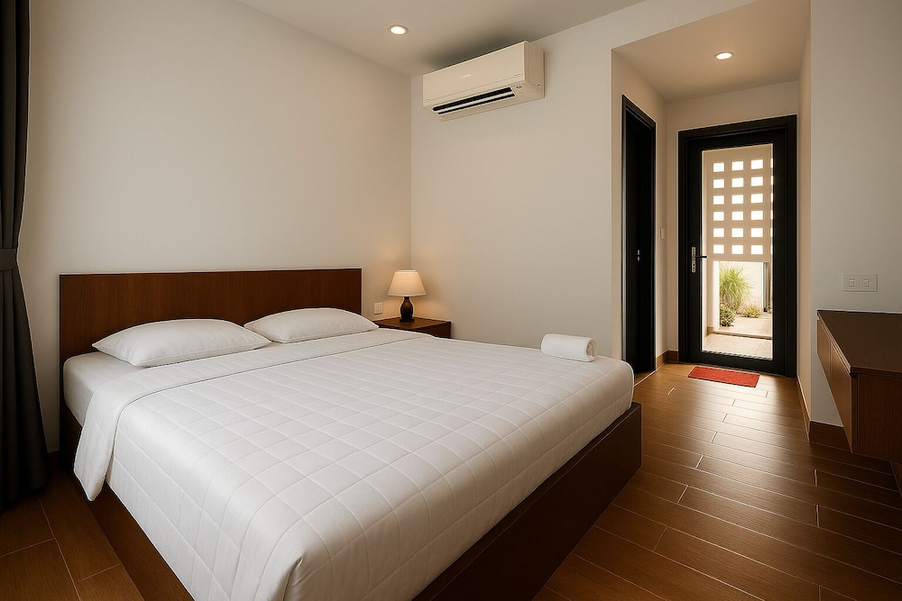 Deluxe Double Room, 1 King Bed, Non Smoking photo 3
