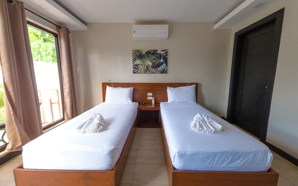 Deluxe Twin Room - Photo 1