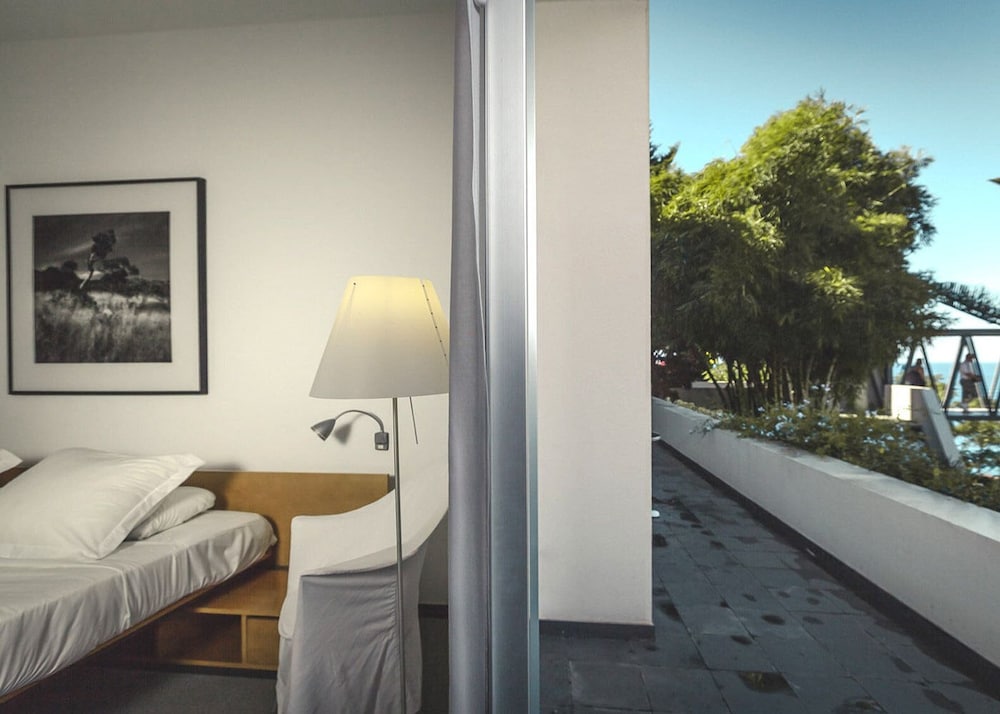 Double or Twin Room, Garden View - Photo 6
