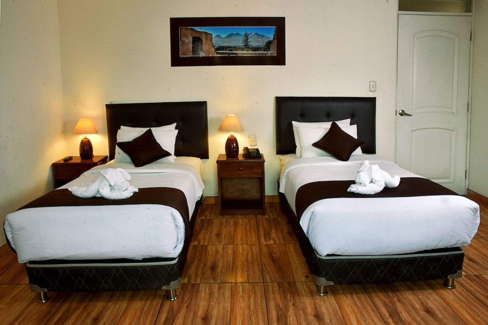 Twin Room, Private Bathroom