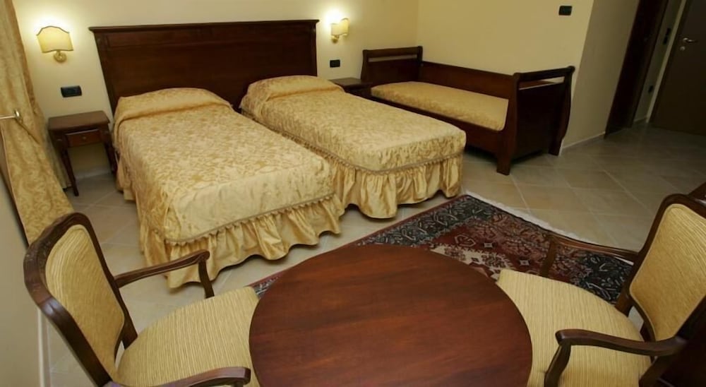 Traditional Double or Twin Room photo 1