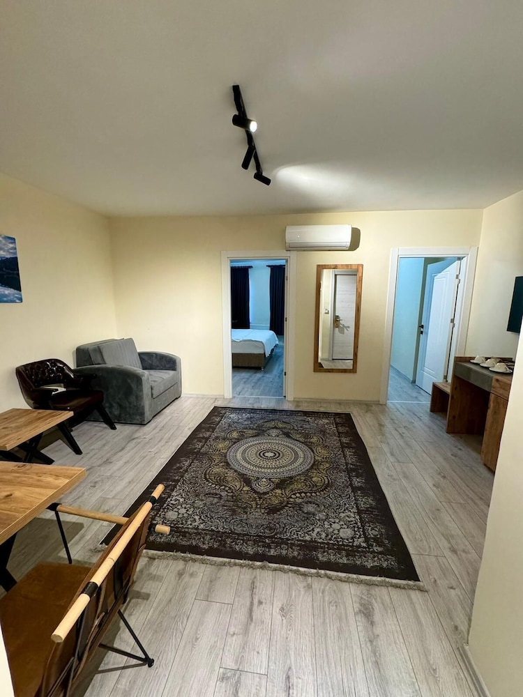Standard Condo, 2 Bedrooms