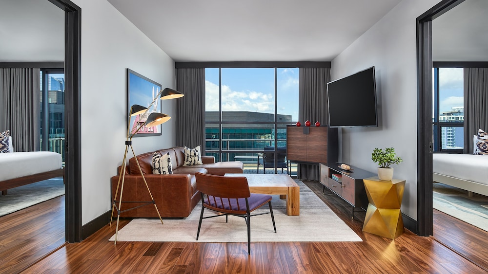 Penthouse, 2 Bedrooms - Photo 1