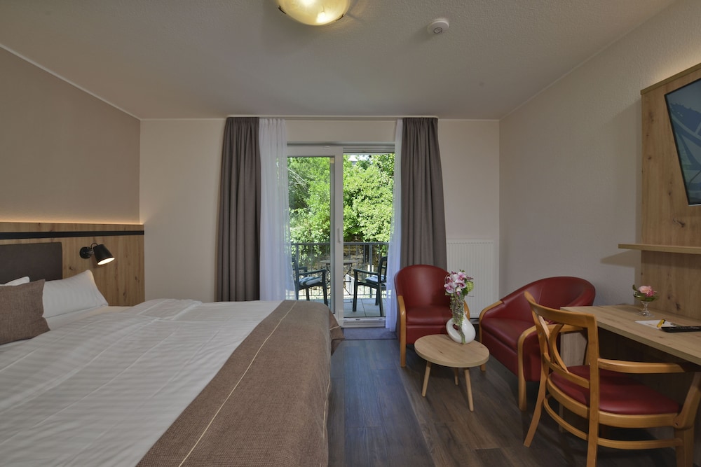Comfort Room, 1 Double Bed, Non Smoking, City View photo 3