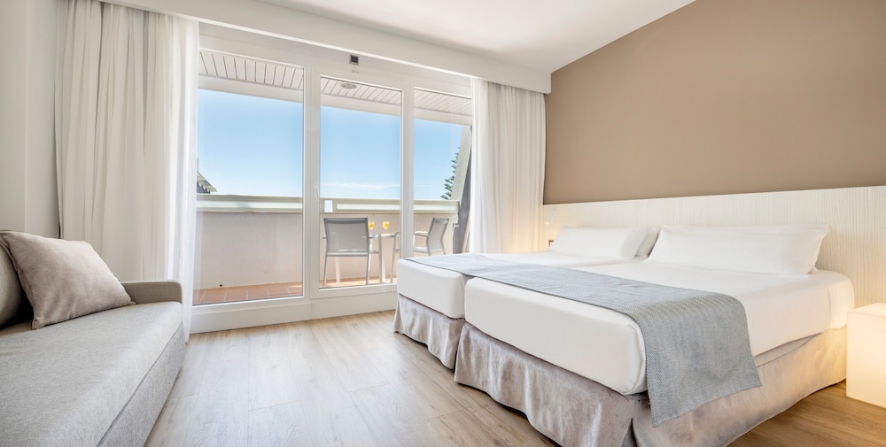 Double Room, Sea View - Photo 4