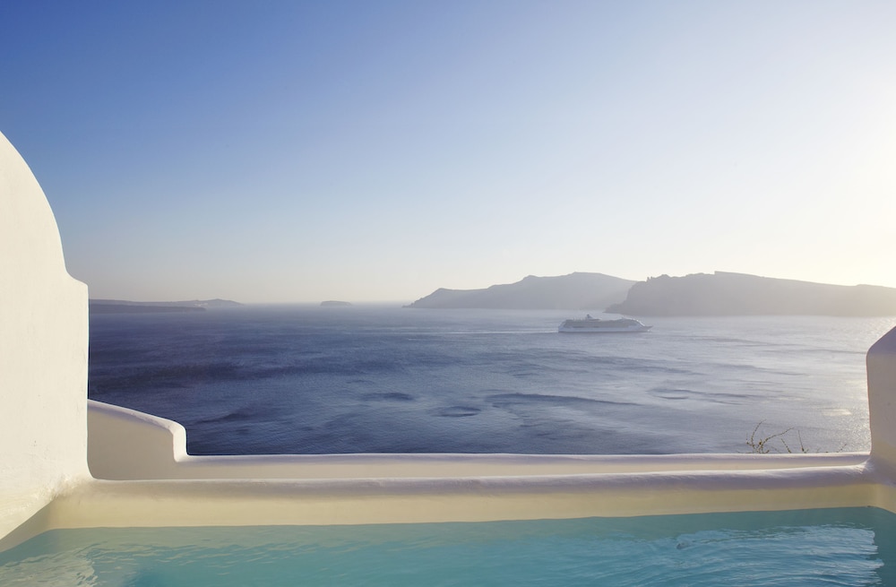 Honeymoon Suite, Private Pool - Photo 8