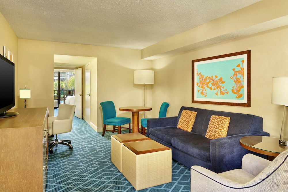 Family Suite, 1 Bedroom, Pool View