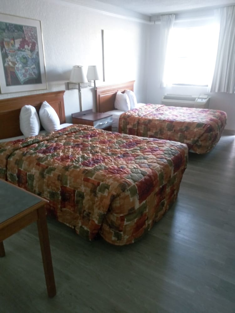 Comfort Room, 1 King Bed, Non Smoking photo 1