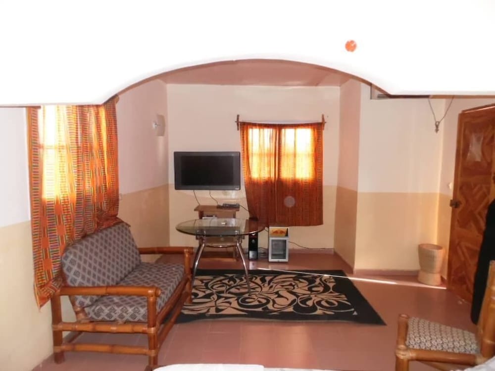 Grand Room photo 2