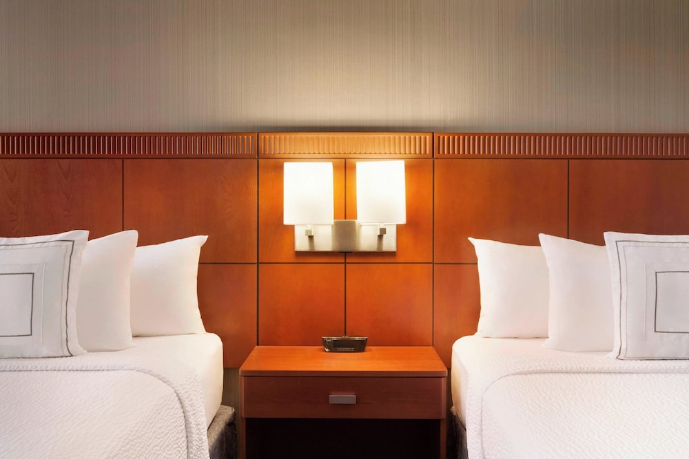 Room, 2 Double Beds (Mobility/Hearing Accessible, Tub)