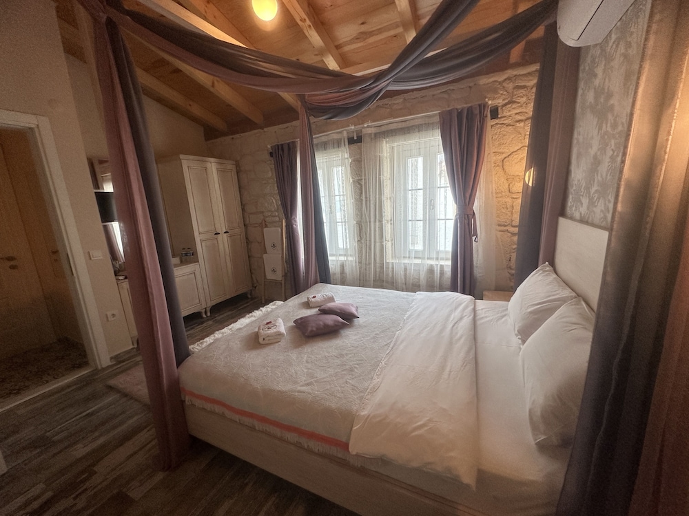 Romantic Room
