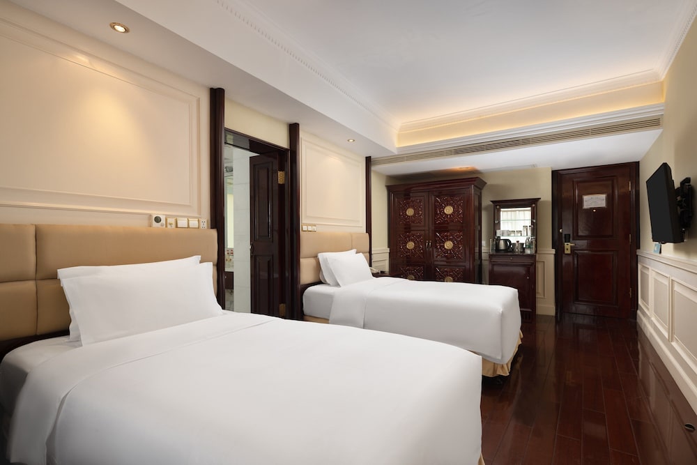 Premium Room, 2 Twin Beds - Photo 3
