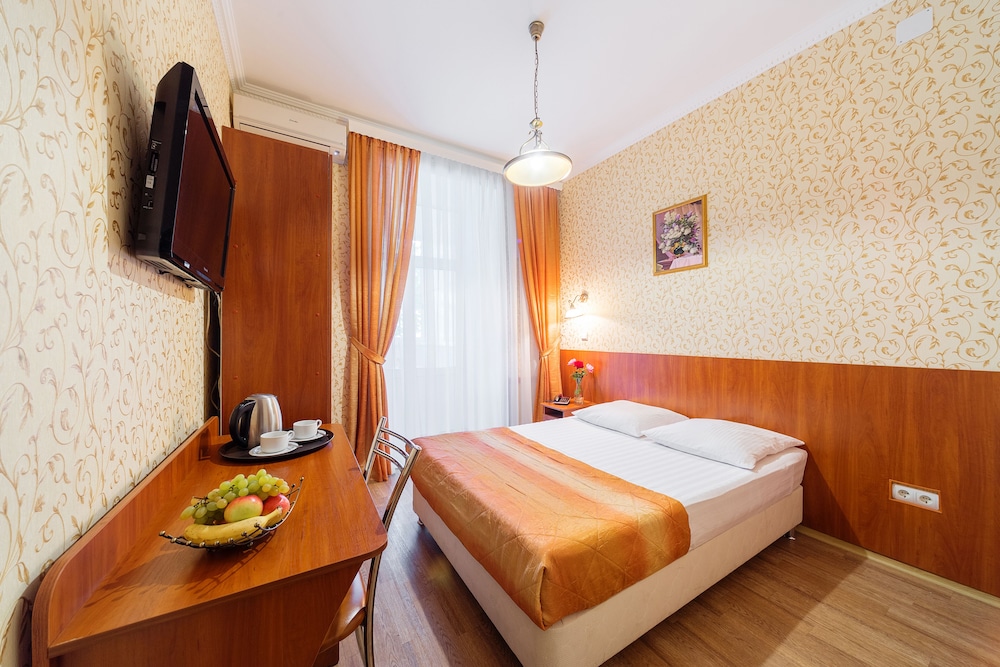 Standard Double or Twin Room photo 1