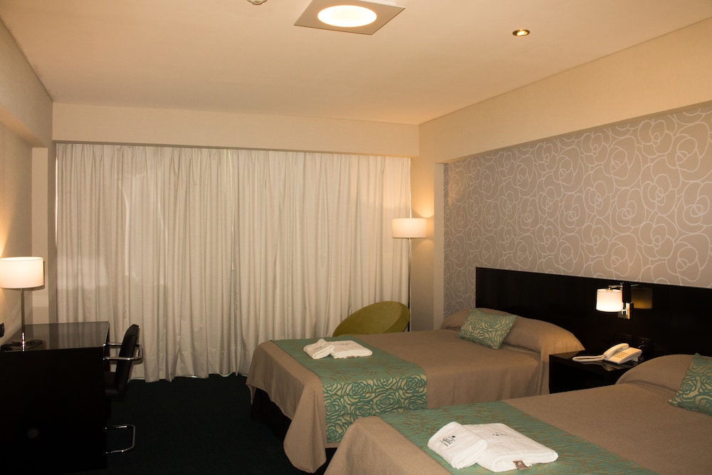 Deluxe Twin Room photo 2