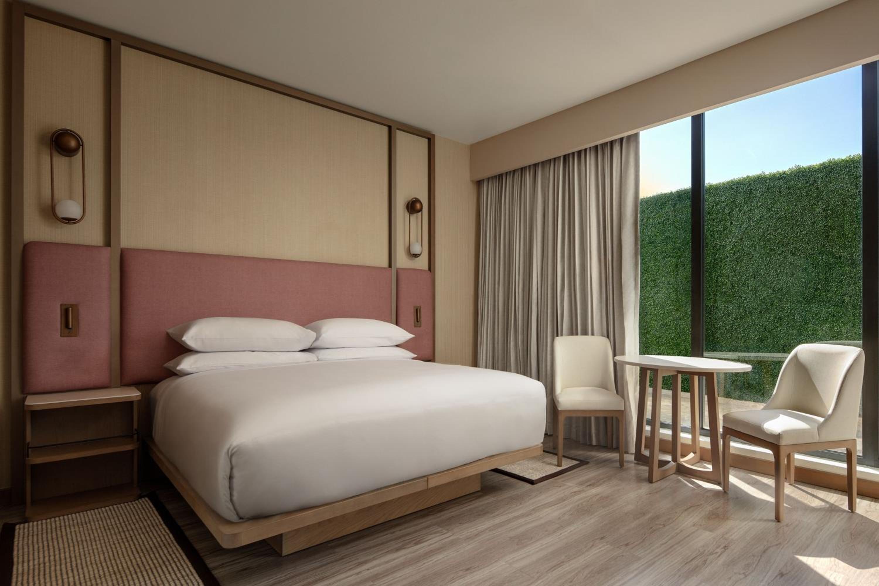 Standard King Room with Limited View