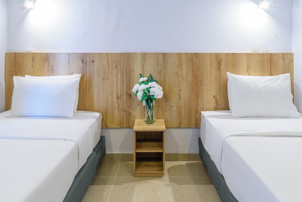 Standard Double or Twin Room - Photo 4