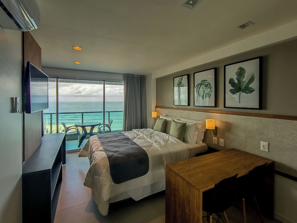 Superior Studio, 1 Queen Bed, Sea View