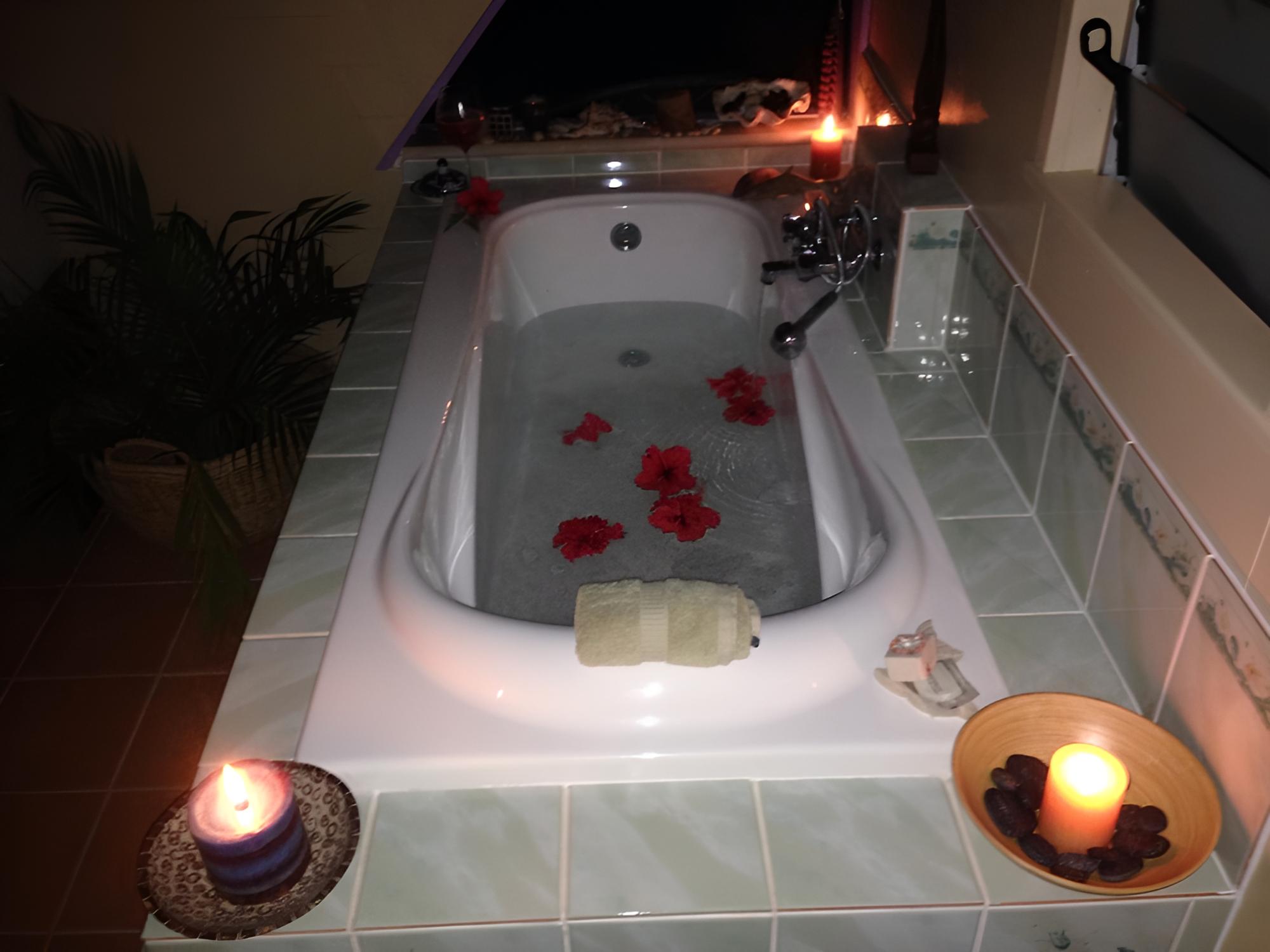 Deluxe Room, Poolside photo 3