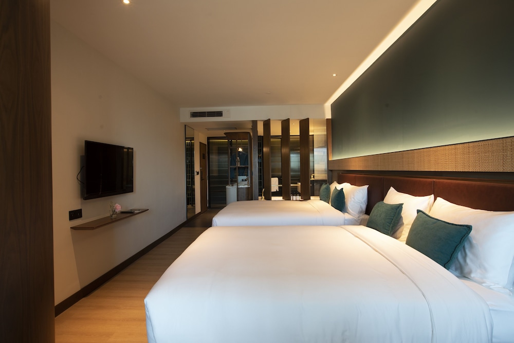 Eden Deluxe Bedroom - Photo 3