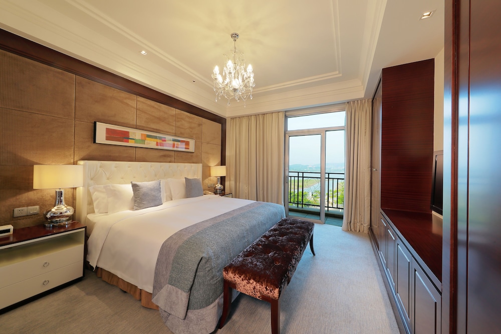 Executive Suite photo 3
