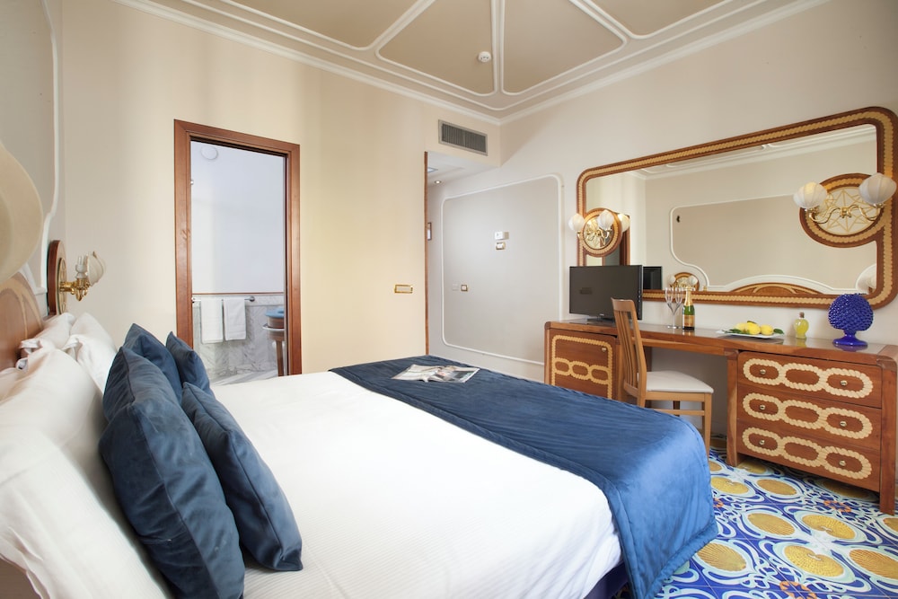 Standard Double Room - Photo 2