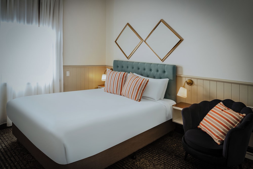 Queen Room with Ensuite