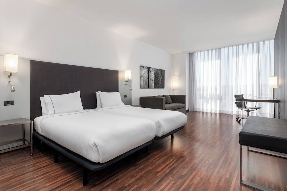 Standard Room, 1 Double Bed - Photo 10