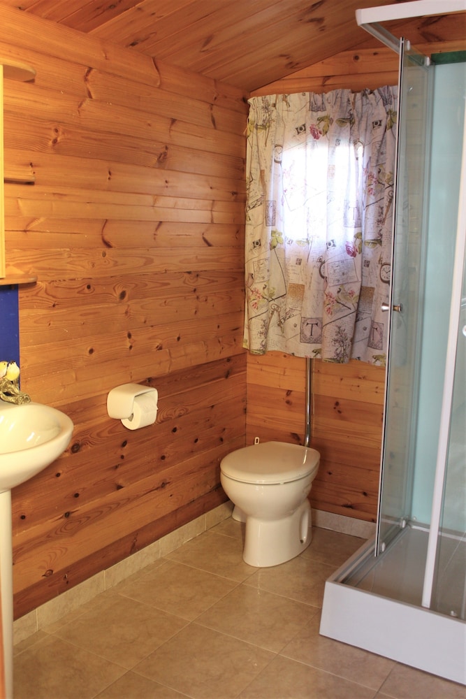 Bungalow, 2 Bedrooms (Oasis) photo 3