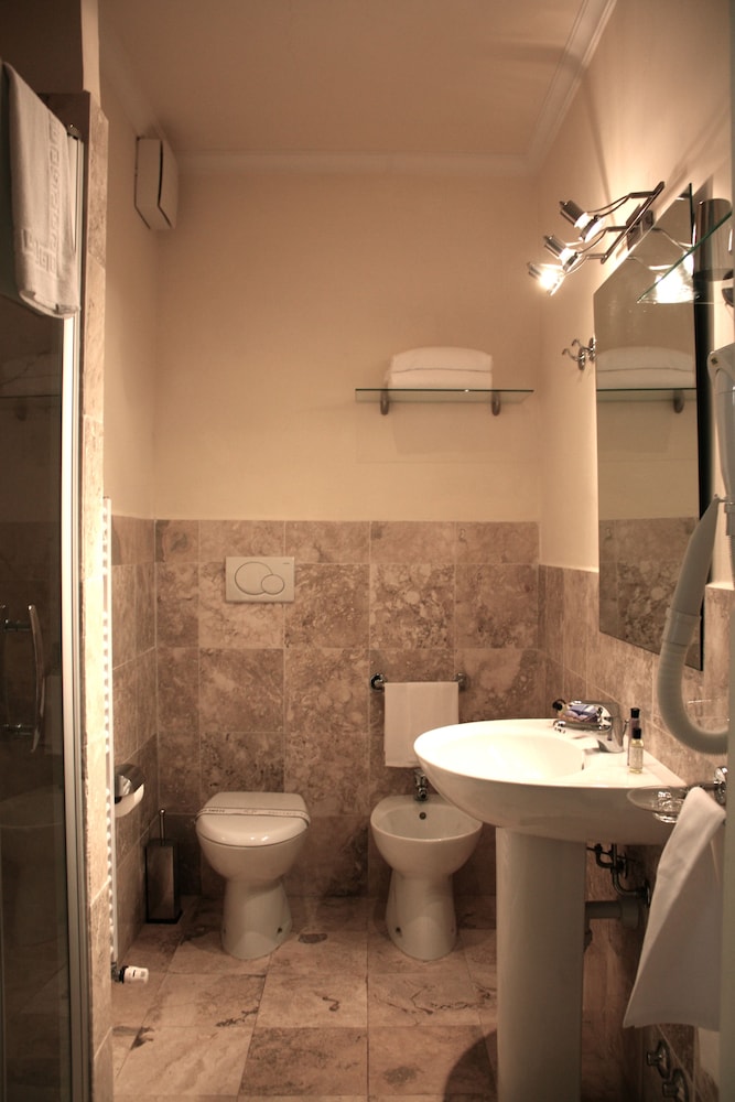 Condo (3 people) photo 3