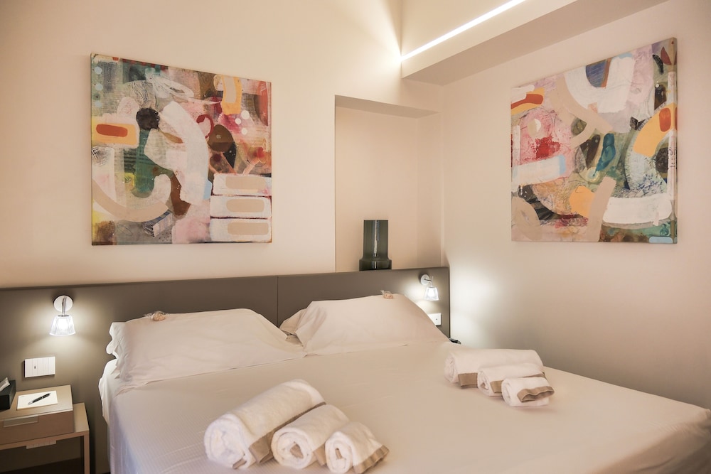 Exclusive Suite - Photo 9