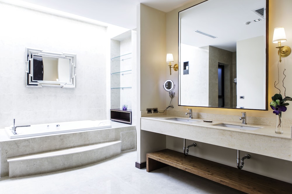 Premium Room - Photo 3
