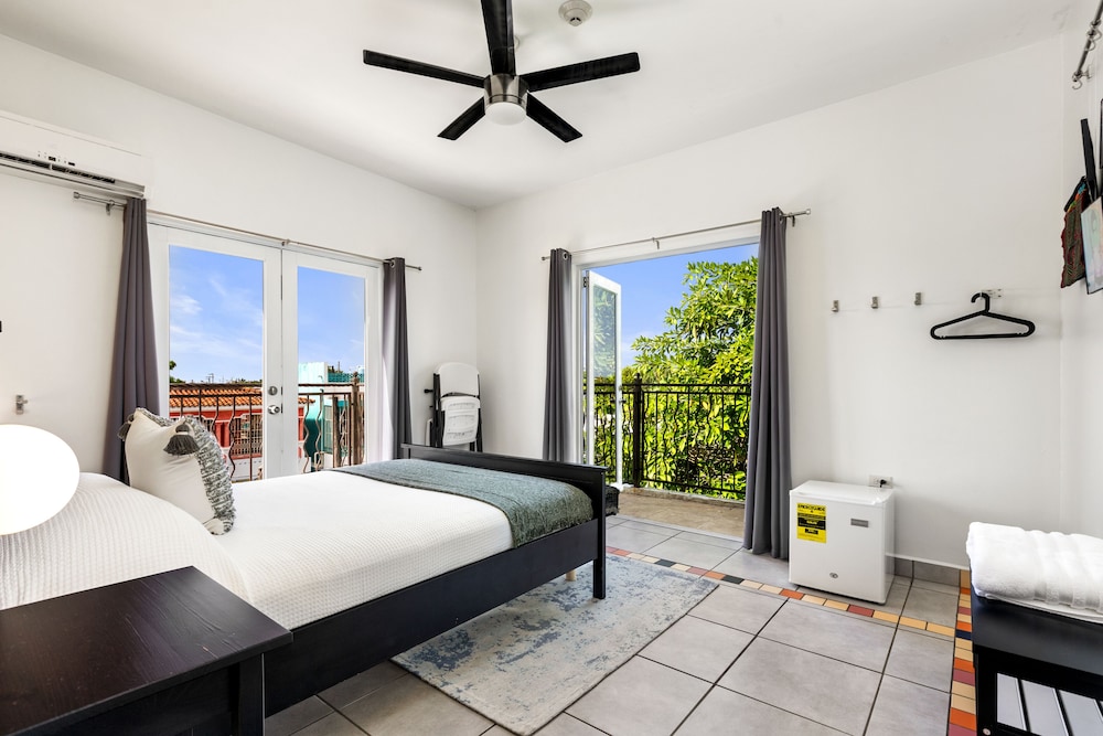 Standard Single Room, Balcony, Park View photo 1