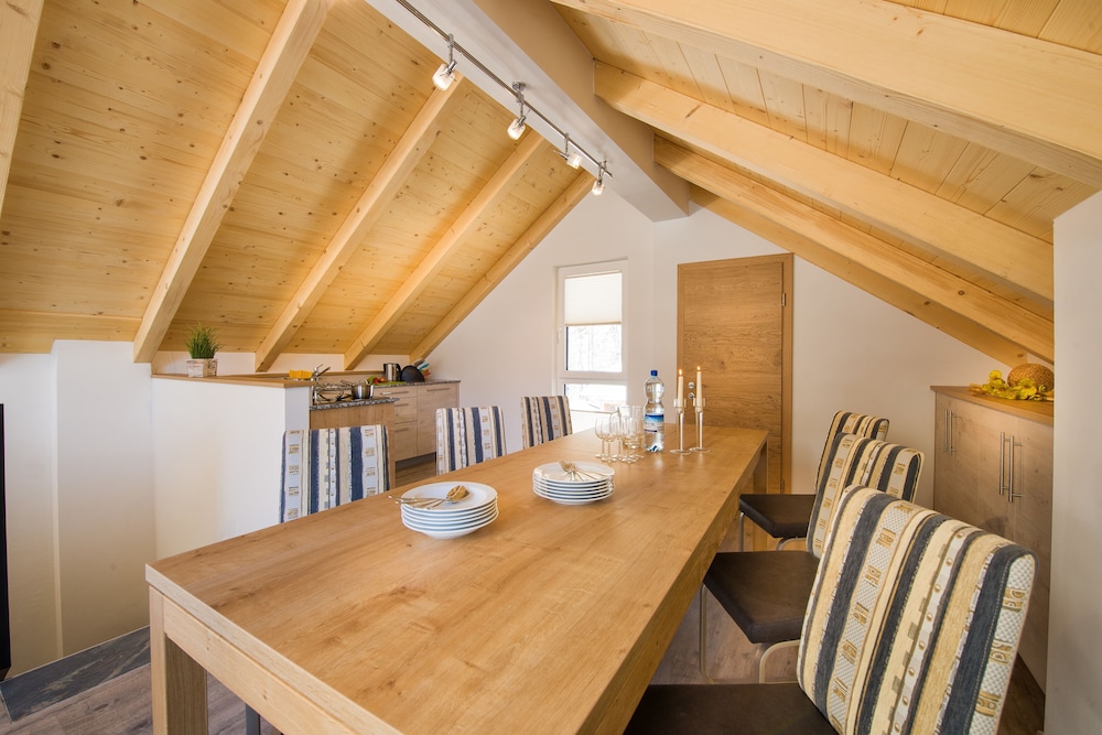 Standard Penthouse, 3 Bedrooms, Terrace ( 3, free accesss to Alpentherme ) photo 2