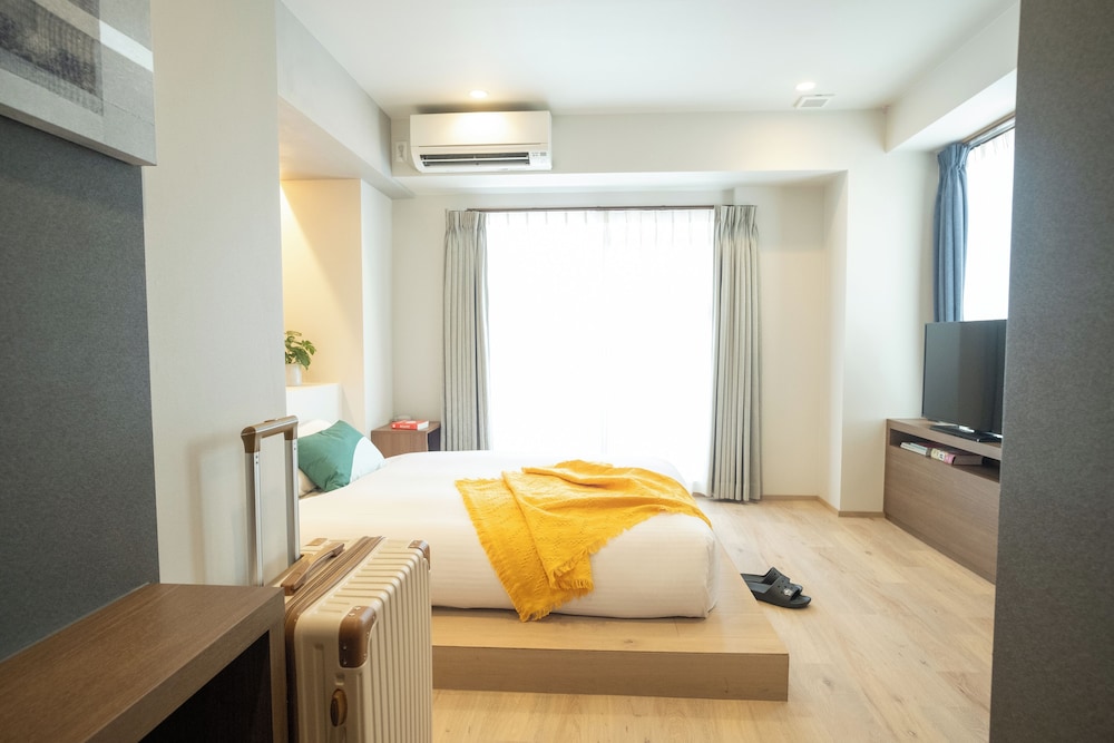 Signature Double Room (Non-smoking) photo 3