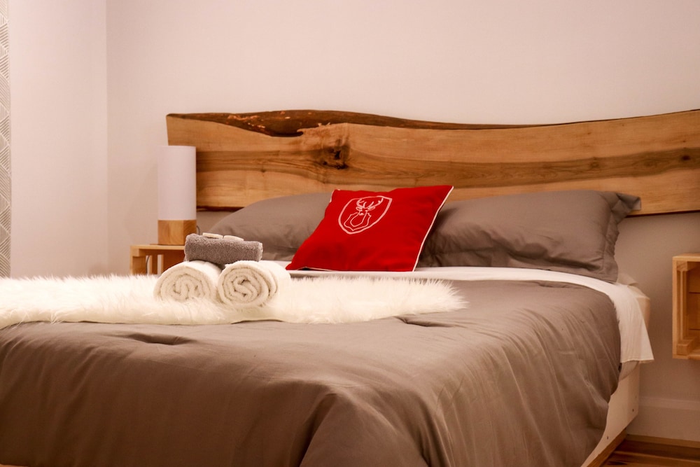 Standard Room, 1 Queen Bed (Kitchenette)