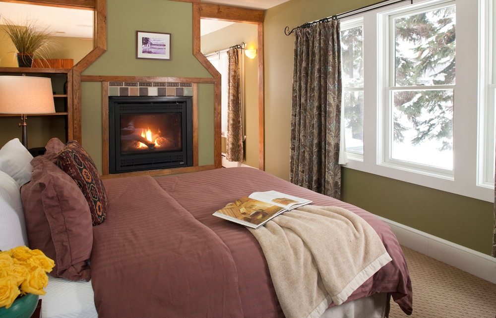Premium Suite, Balcony, Lake View