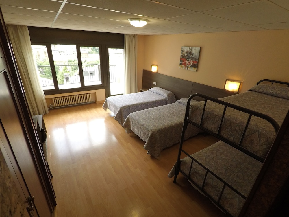 Quadruple Room (4 adults) photo 1