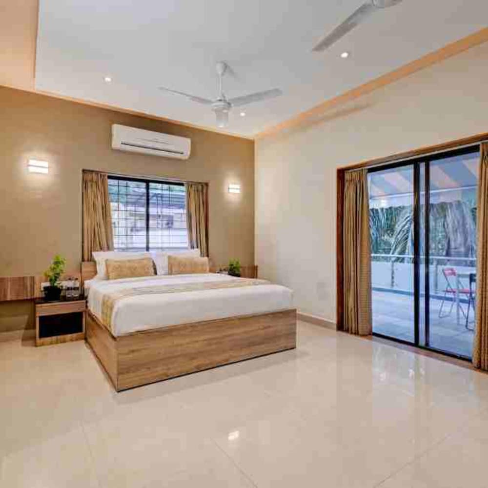 Executive Room, 1 Queen Bed photo 1