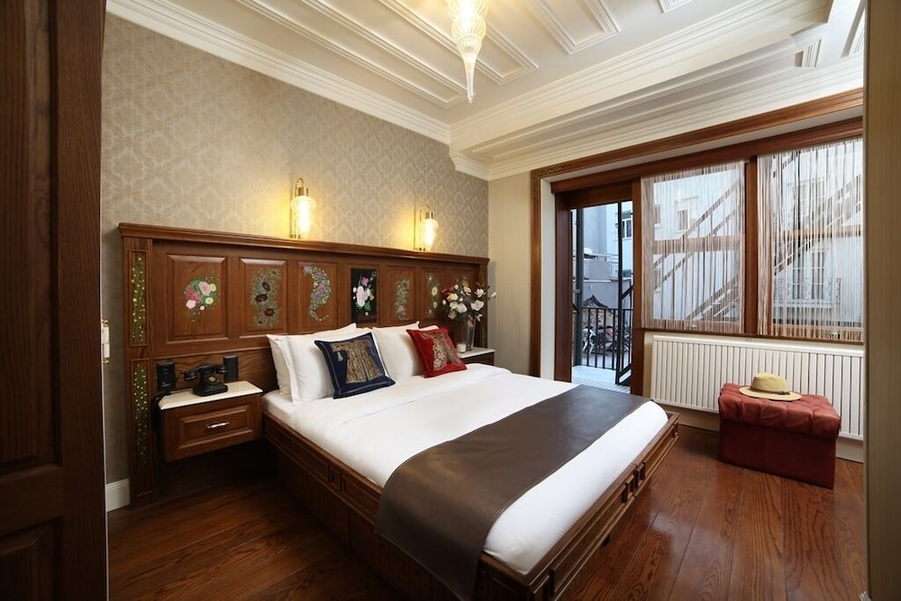 Standard Double or Twin Room photo 1
