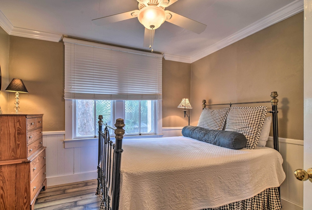 House (4 Bedrooms) photo 2