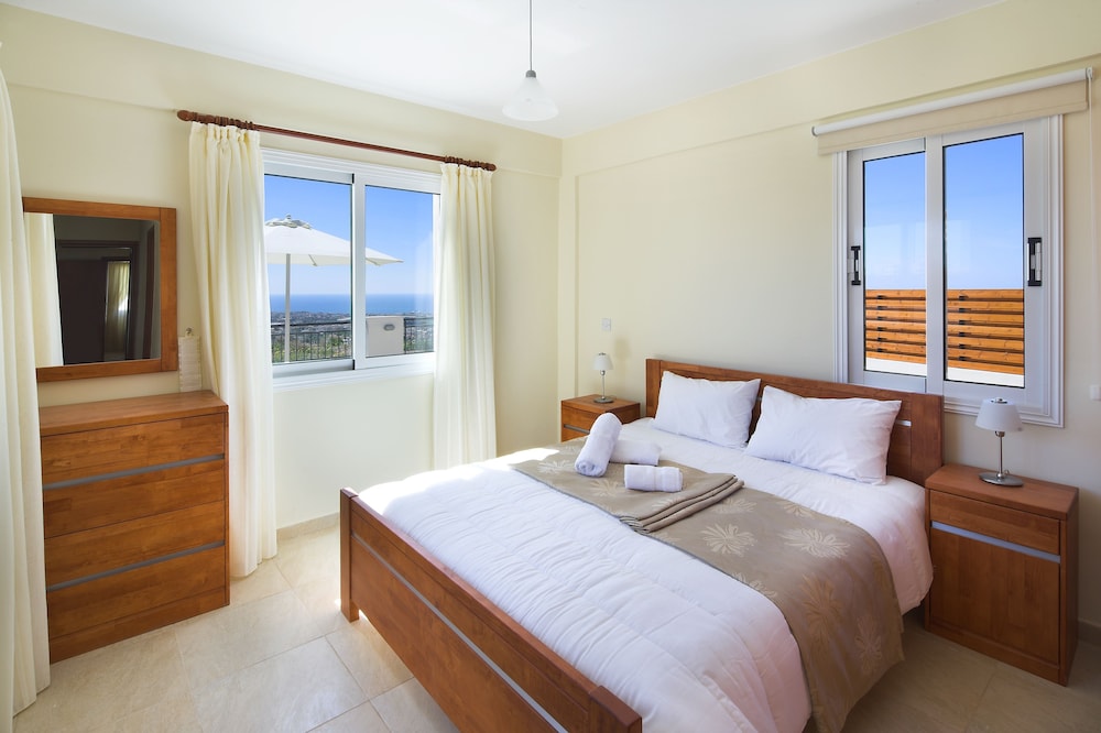 Villa, 3 Bedrooms, Pool Access photo 2