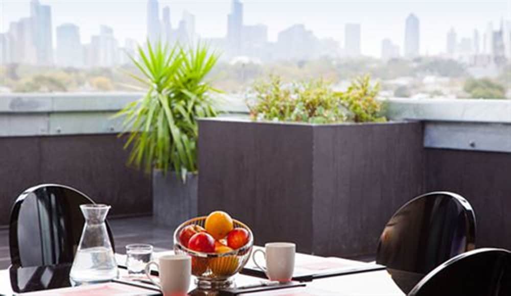 Penthouse (The Cullen) - Photo 14