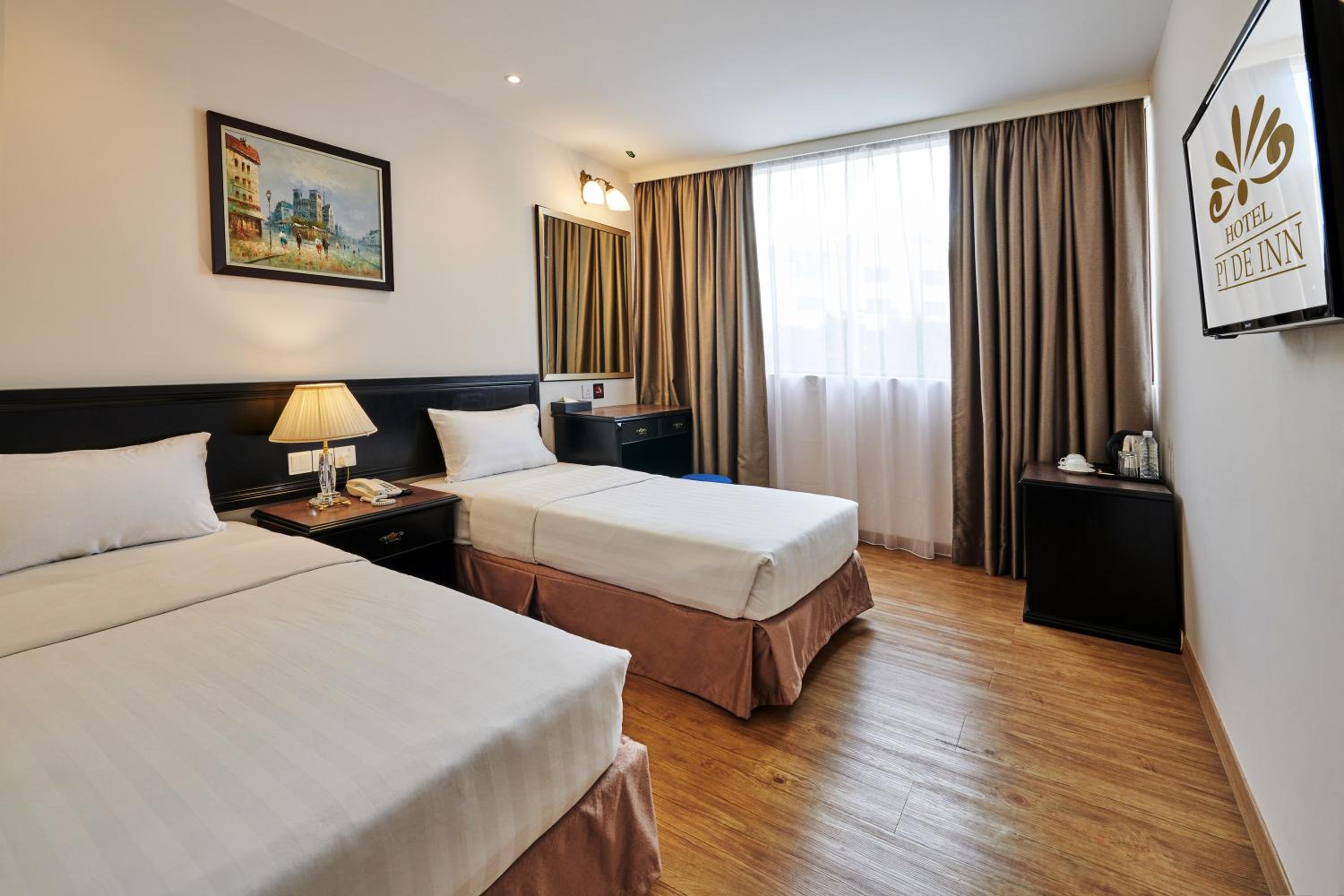 Deluxe Twin Room photo 2