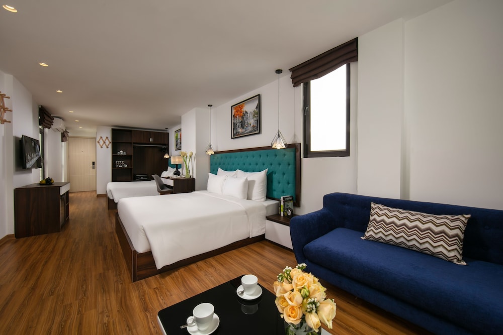 Junior Suite, City View photo 2