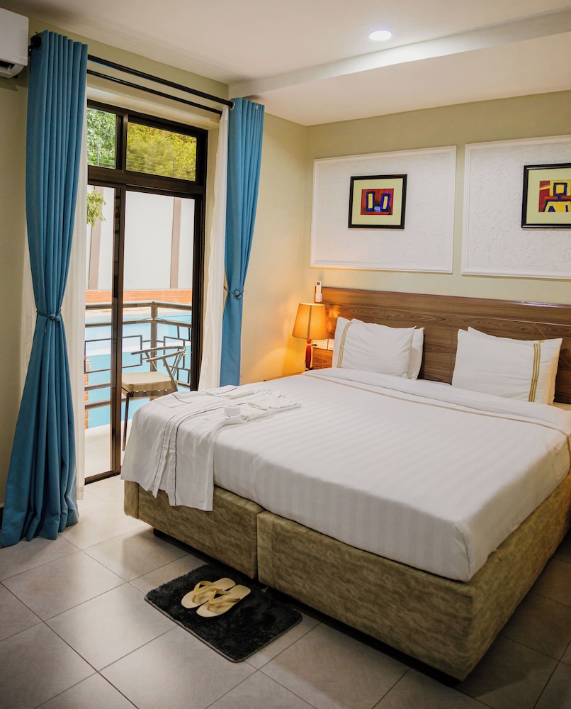 Deluxe Double or Twin Room photo 1