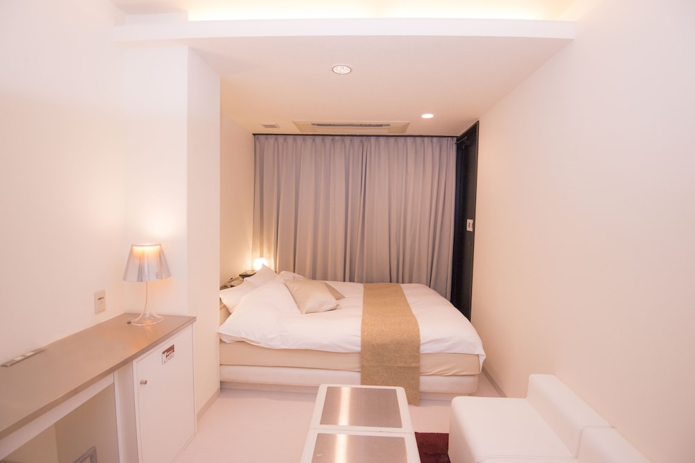 Double Room - Non-Smoking (Must check in after 18:00)