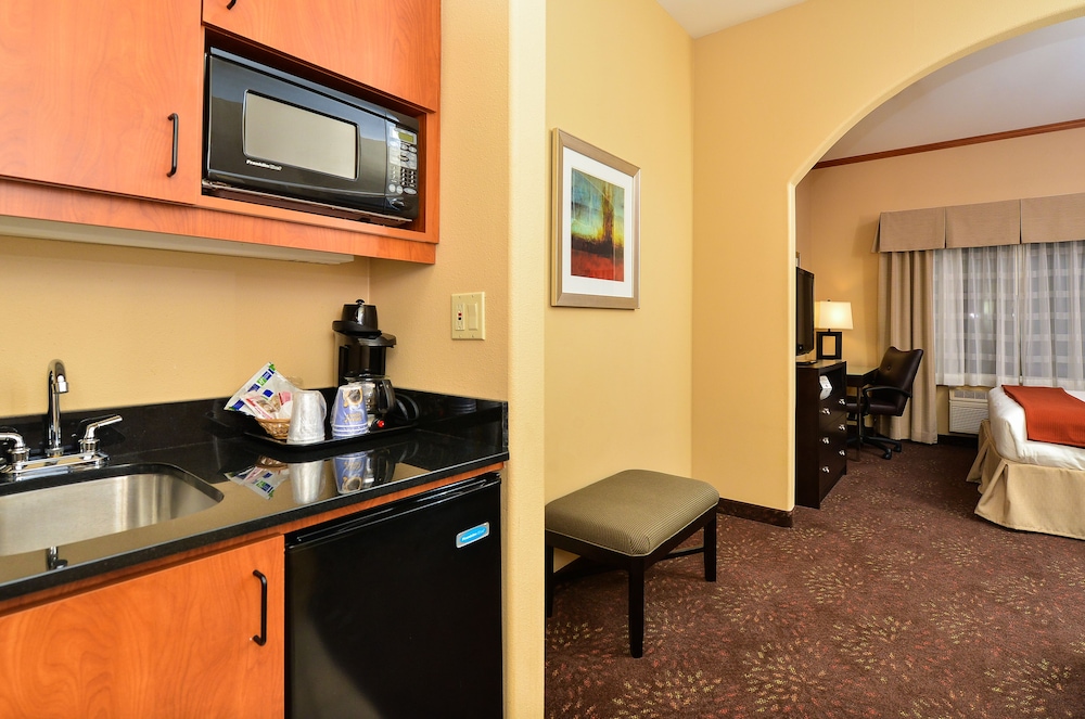 Suite, 1 King Bed (Extra Living Area) - Photo 7