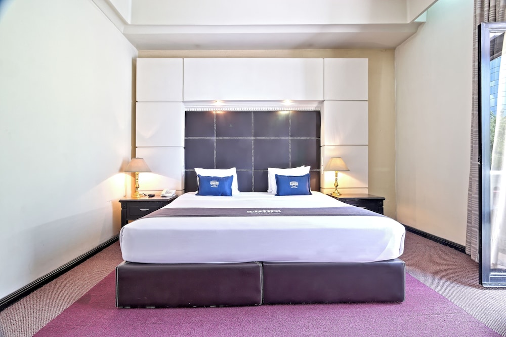 Executive Room - Photo 4