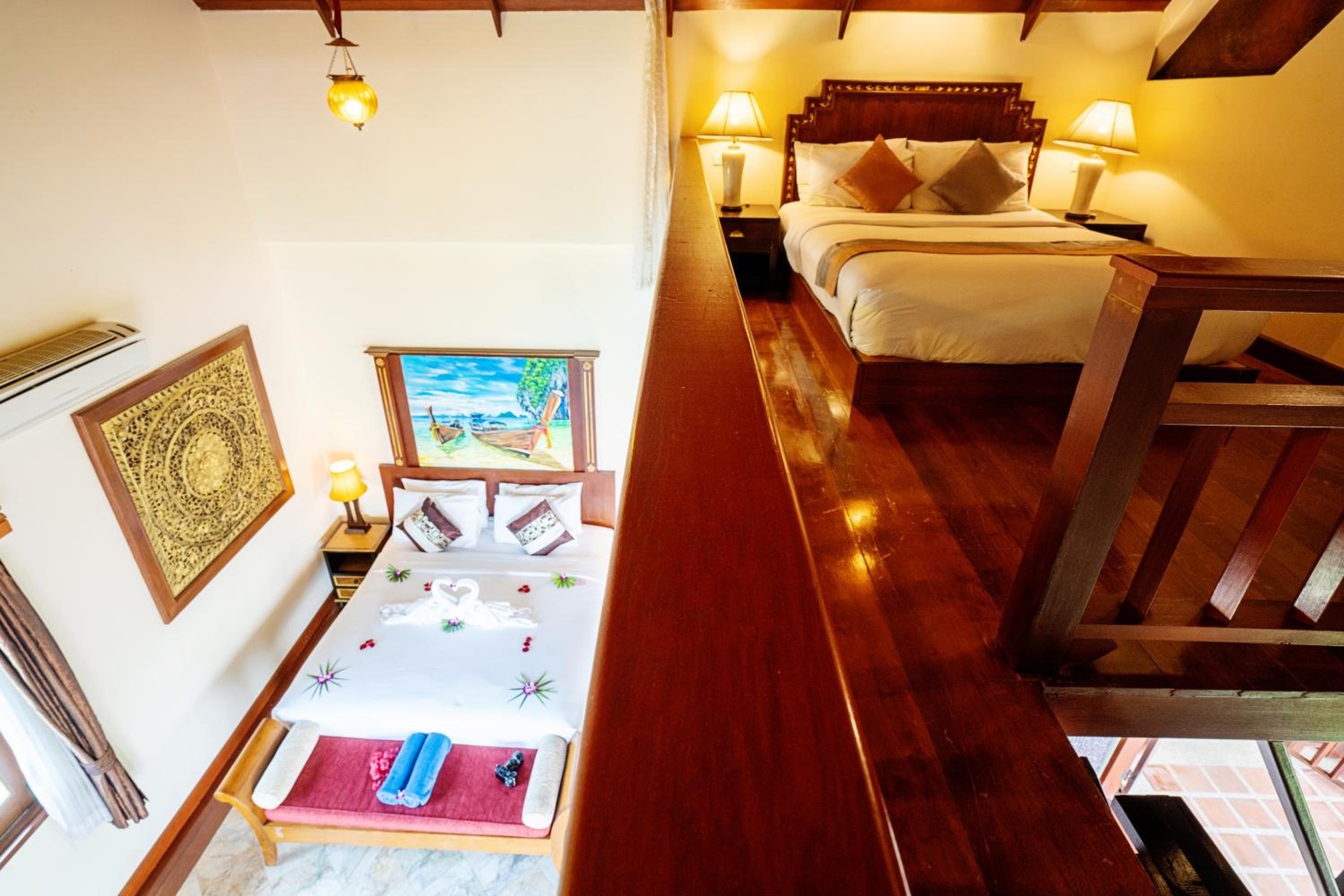 One-Bedroom Jacuzzi Villa with Ocean View  photo 2